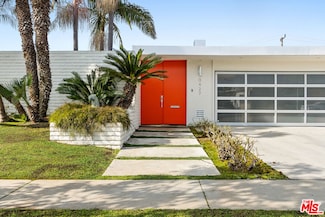 6427 S Halm Ave, Los Angeles, CA 90056