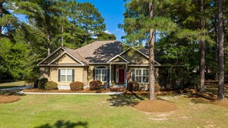 7409 Northgate Dr W, Tifton, GA 31794