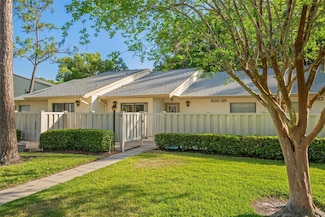 1300 Shady Pine Way Unit B, Tarpon Springs, FL 34688