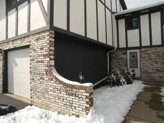 818 Dighton Ln Unit 18B, Schaumburg, IL 60173