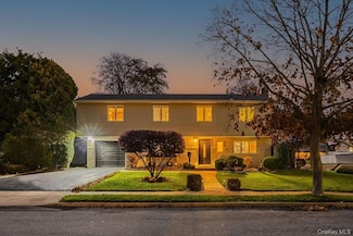 2545 Horace Ct, Bellmore, NY 11710