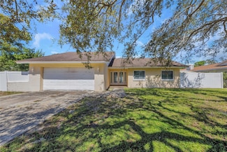 9455 Laura Anne Dr, Seminole, FL 33776