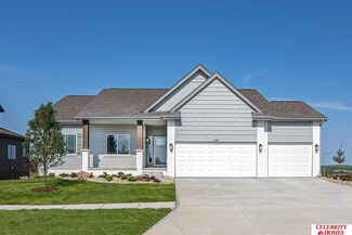 16904 Curtis Ave, Omaha, NE 68116