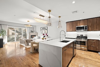 115 Garden St Unit 3B, Hoboken, NJ 07030