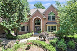 9452 Preserve Dr, Fenton, MI 48430