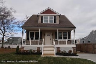 21 5th St, Hazlet, NJ 07730