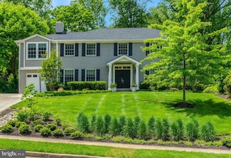 1575 Forest Villa Ln, McLean, VA 22101