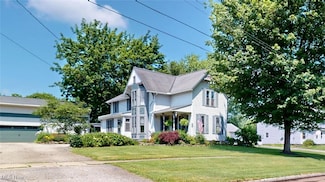 14436 Hickox St, Burton, OH 44021
