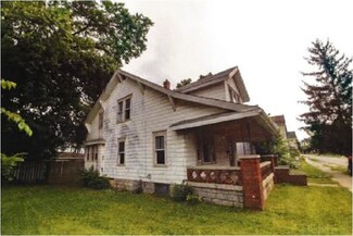 618 W Adams St, Muncie, IN 47305