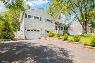 237 Perry St, Dover, NJ 07801