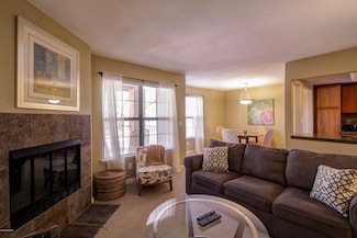 6651 N Campbell Ave Unit 214, Tucson, AZ 85718