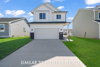 1482 S 91st St, West Des Moines, IA 50266