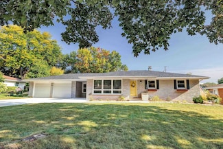 976 Watermolen Ave, Green Bay, WI 54304