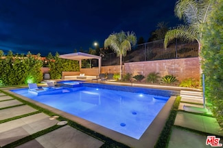 20741 Deer Grass Ct, Los Angeles, CA 91326