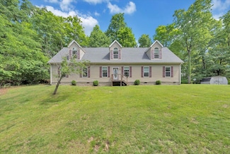 5995 Twine Hollow Rd, Salem, VA 24153