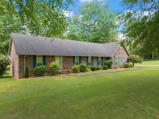 1006 Green Hill Dr, Paris, TN 38242
