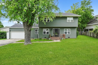 33351 N Park St, Grayslake, IL 60030