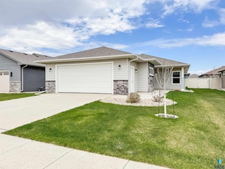 8612 W Dalton St, Sioux Falls, SD 57106