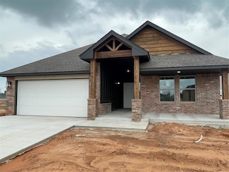 5009 Misty Wood Ln, Mustang, OK 73064