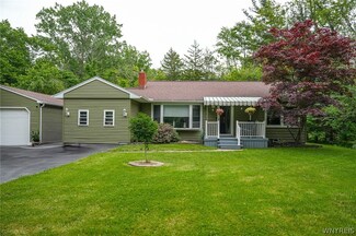 4731 Creek Rd, Lewiston, NY 14092