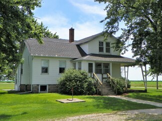 1360 W Scully Rd, Dwight, IL 60420