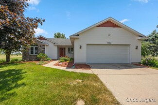 7564 Quincy St, Zeeland, MI 49464