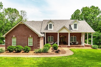 311 Pond Dr, Gallatin, TN 37066