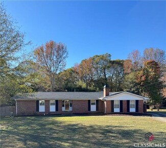 100 Wilson Dr, Commerce, GA 30529