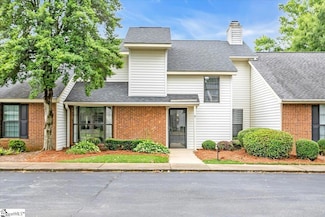 11 Forest Lake Dr, Simpsonville, SC 29681