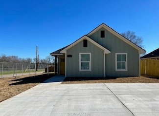 1207 N Houston Ave, Bryan, TX 77803