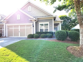 6111 Longleaf Dr, Hoschton, GA 30548