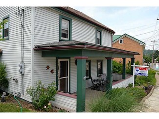 558 Main St, Harmony, PA 16037