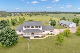 1647 Higley Rd, Lapeer, MI 48446