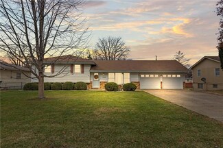 1924 Shawnee St, Leavenworth, KS 66048