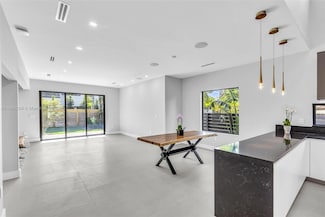 808 SW 9th Terrace Unit 808-B, Fort Lauderdale, FL 33315