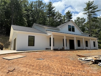 1721 Songbird Ct SE, Lenoir, NC 28645