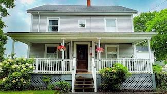 28 Walnut St, Natick, MA 01760