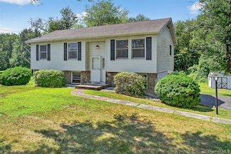 323 S Ohioville Rd, New Paltz, NY 12561