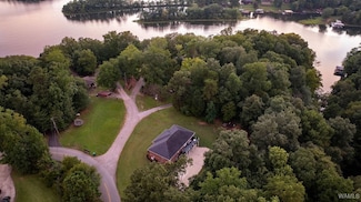 12245 Country Club Dr, Northport, AL 35475