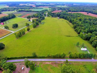 345 Gipson Ln, Decherd, TN 37324