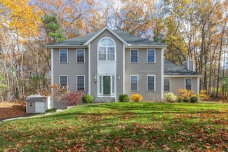 11 Queens Way, MerriMacK, NH 03054