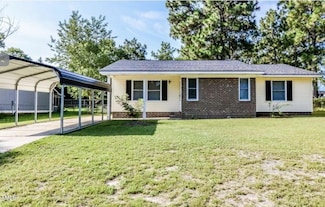110 Elfreth Ln, Spring Lake, NC 28390