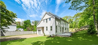 171 Compo Rd S, Westport, CT 06880