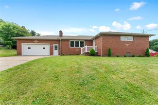 195 N Bridge St, Struthers, OH 44471