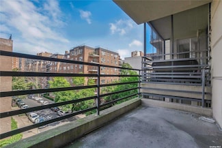 98-22 63rd Dr Unit 5-E, Rego Park, NY 11374