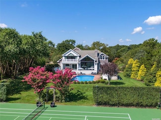 18 Remsen Ln, Remsenburg-Speonk, NY 11960