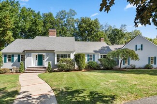 12 Surrey Ln, Danvers, MA 01923