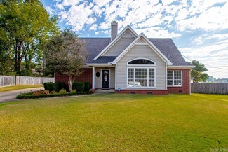 36 Azalea Cir, Benton, AR 72019