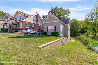 216 E Ashley St, Jefferson City, MO 65101