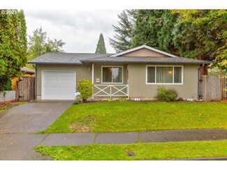 2408 SE 101st Ave, Portland, OR 97216